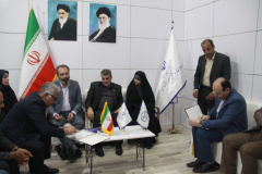 انعقاد تفاهم نامه همکاری مشترک بین جهاددانشگاهی و اداره کل صمت استان سمنان در نمایشگاه توانمندی های صادراتی ایران(اکسپو ۲۰۲۵)